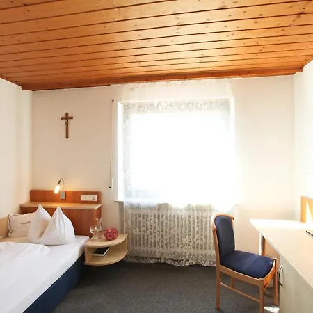 Schöll 3*