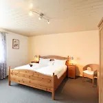 Guest house Schoell 3*