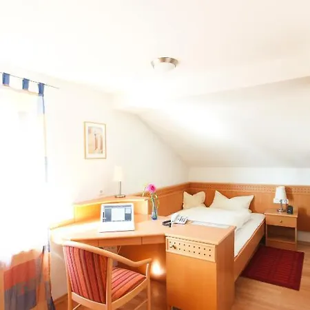 Schoell Guest house 3*