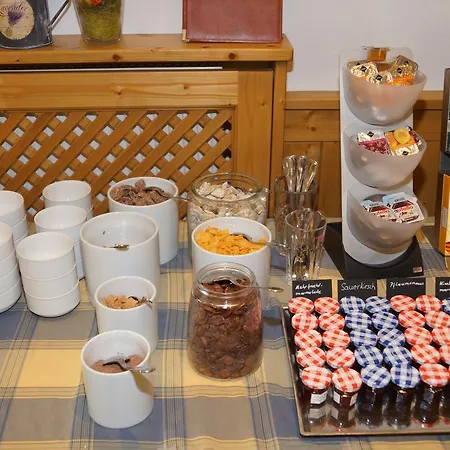 Guest house Schoell 3*